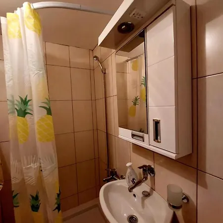 Palanacka Avlija 3 *